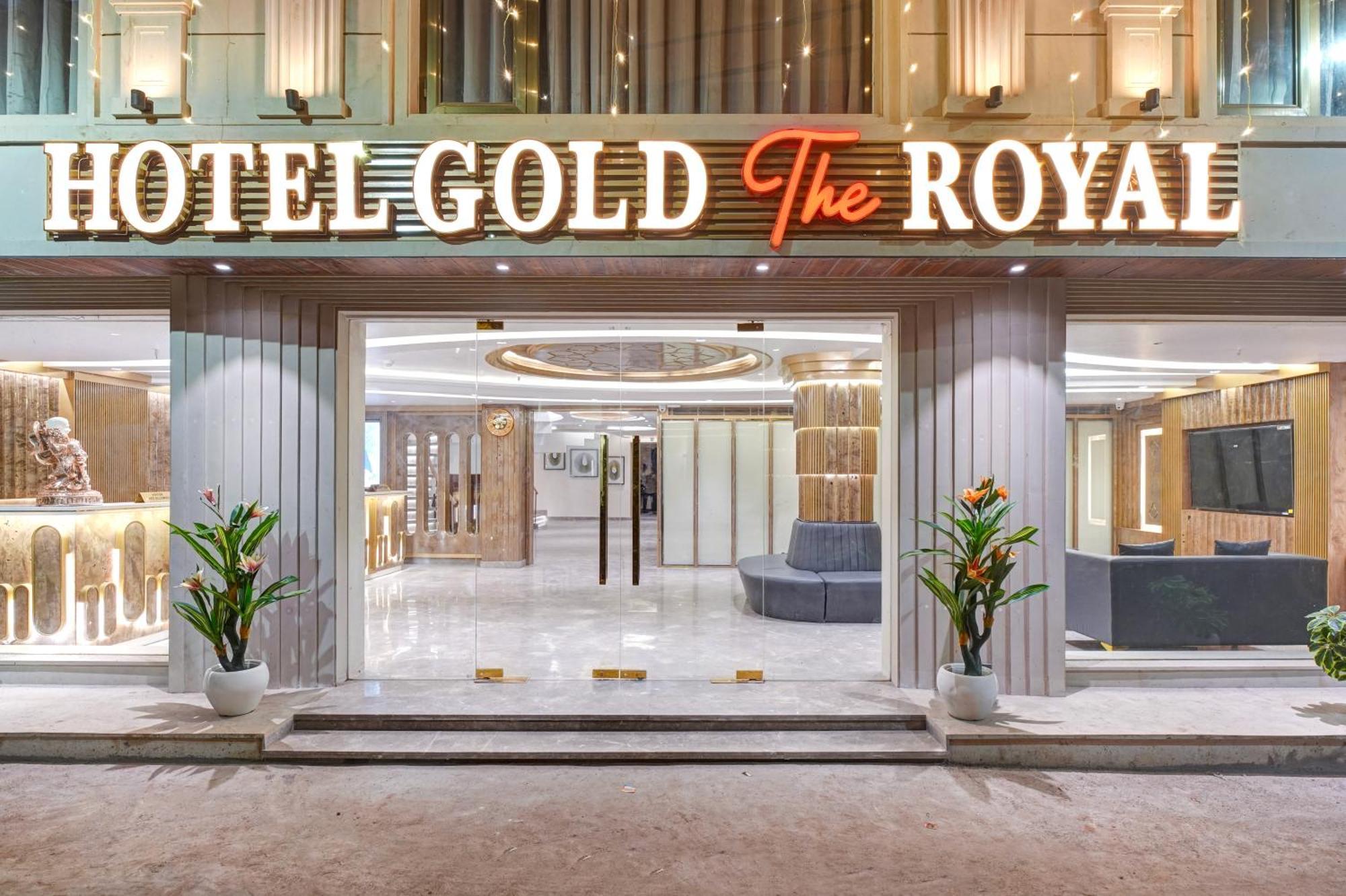 Newly Built Gold The Royal With Rooftop Restaurant - 2Mins Walk From New Delhi Rail Station & 5Mins From Connaught Place Eksteriør bilde
